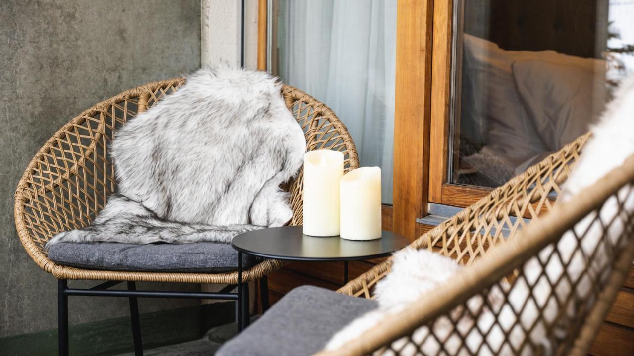 Wunderstay Alpine 403 Centric Studio Balcony/View Davos Exterior foto